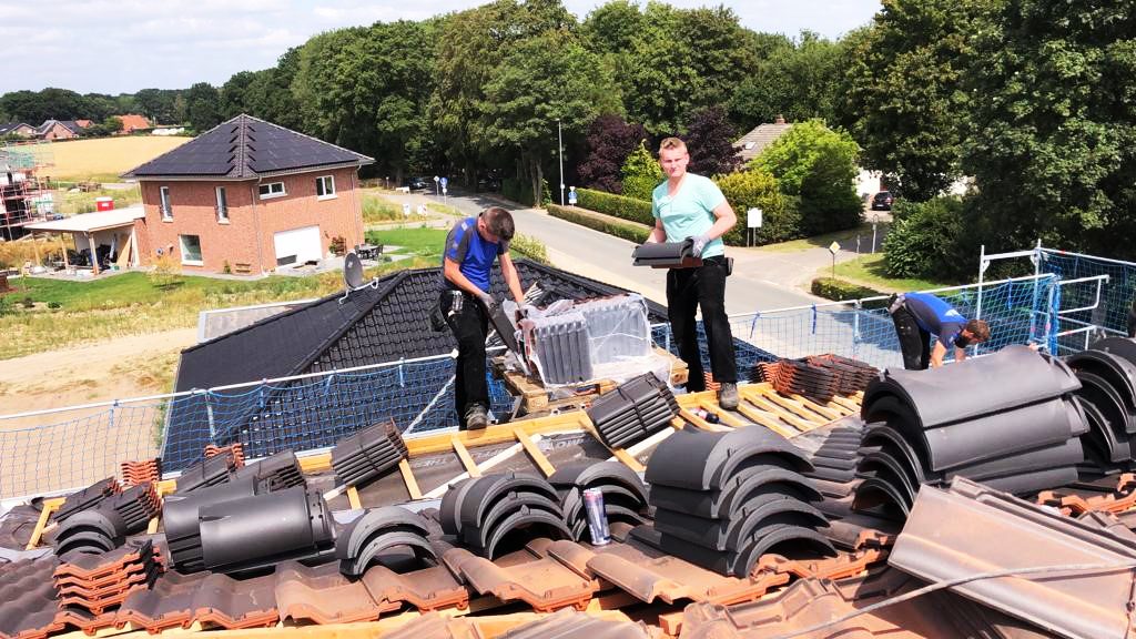 Holzbau Dwenger: Dachdeckerarbeiten